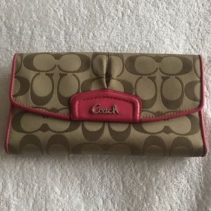 Coach Wallet Tan/Pink